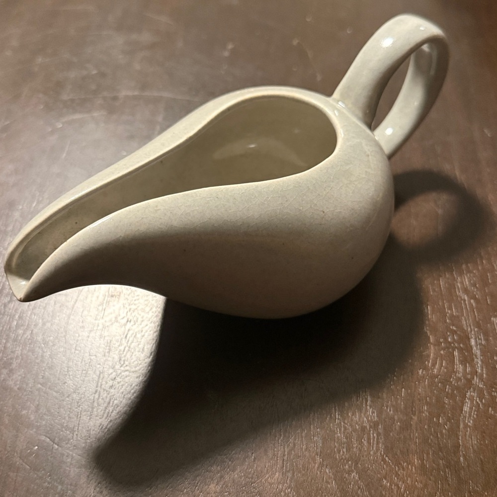 Russel wright creamer or gravy bowl